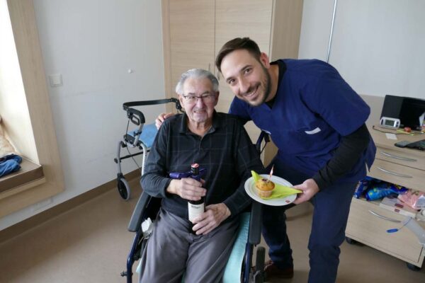 Malteser Ordenshaus Geburtstag Kompass Helmut 01