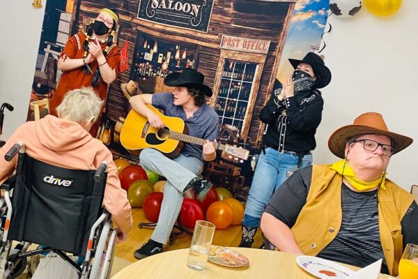 Faschingsfest Malteser Ordenshaus Band spielt Musik